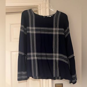 Waverly Grey top. Size medium.